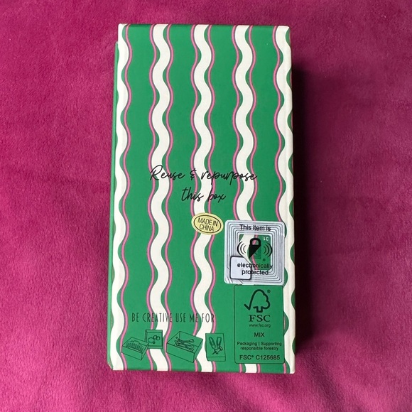 Piper K Plant Key Chain and Bag Charm - Picture 5 of 5